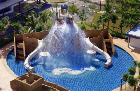OPAHOME SWISS GARDEN RESIDENCE 2BDRM Family Suite with Pool View